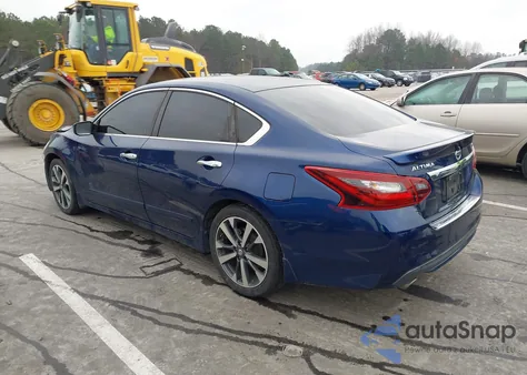 2017 Nissan Altima 2.5 Sr z USA, uszkodzony, nr VIN 1N4AL3AP7HC113937